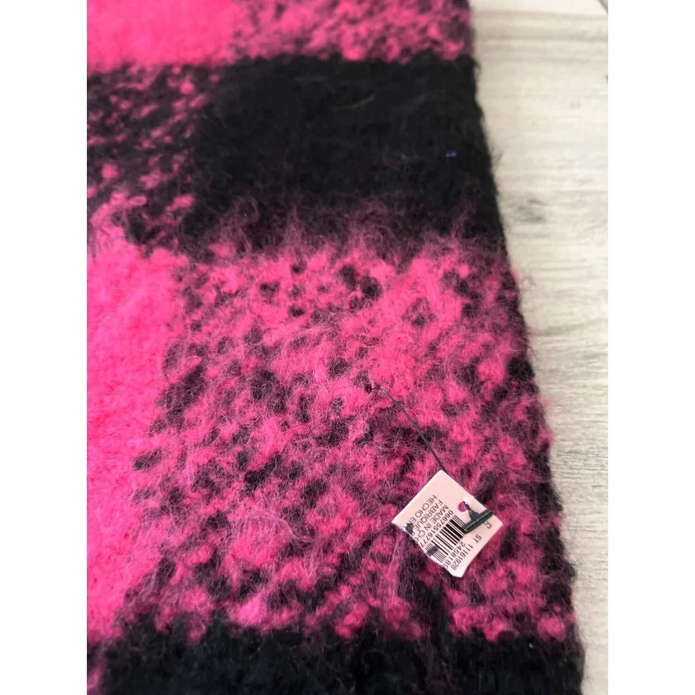 Victoria’s Secret woman’s pink black plaid rectangular scarf with fringe